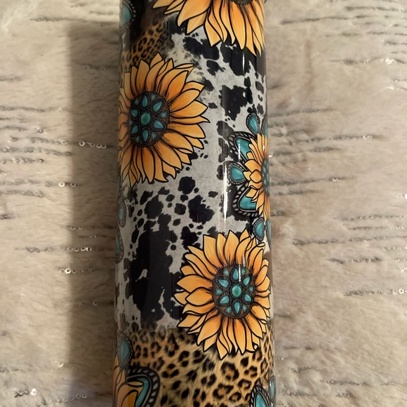 Meet your posher🍒🍒🍒🍒 Hi everyone 😘😘 - Picture 2 of 4